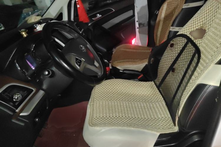 Used HYOSOW H3 2017 1.5L Manual Comfort Sunroof Version Left Front Seat