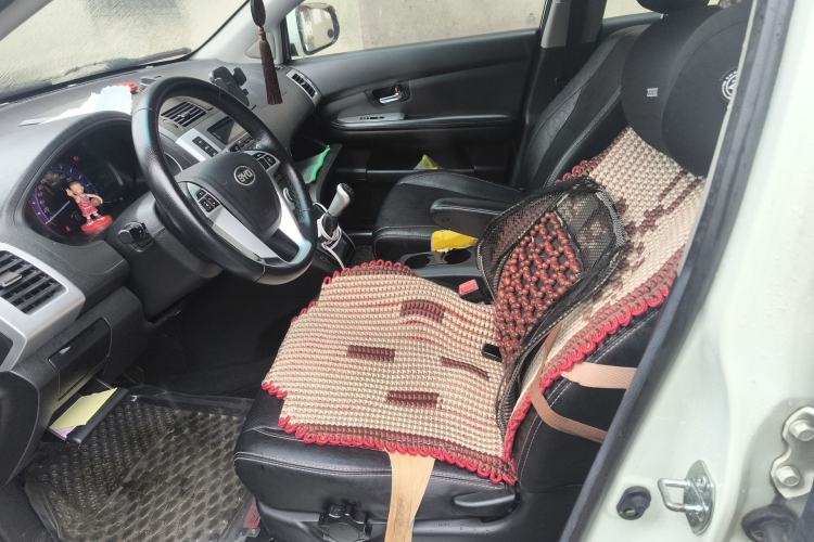 Used BYD S6 2014 2.0L Manual Luxury 5-Seater Left Front Seat