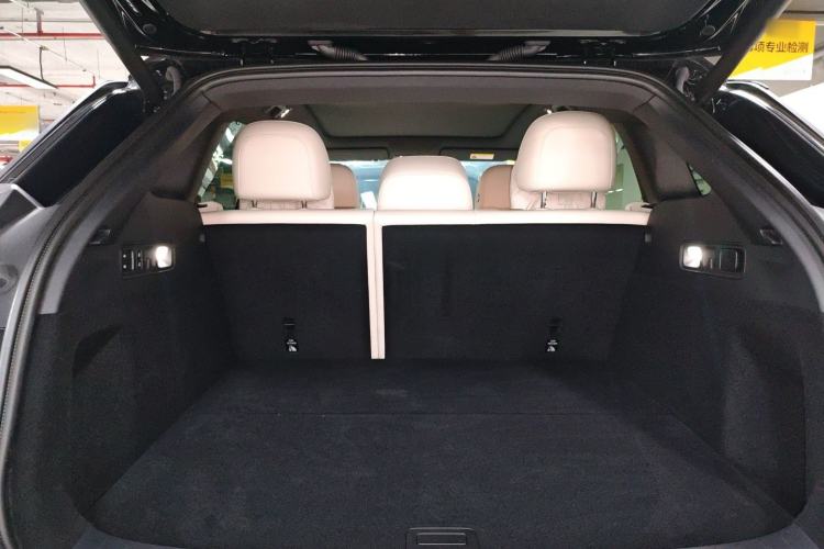 Used Li Auto i6 2025 Model Two-Wheel-Drive Standard Type Trunk