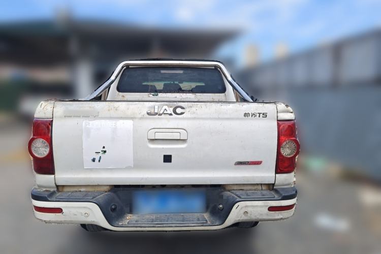 Used JAC Group T8 2020 2.0T Diesel Two-Wheel Drive Business-Grade Big Double Cabin HFC4DB2-2E