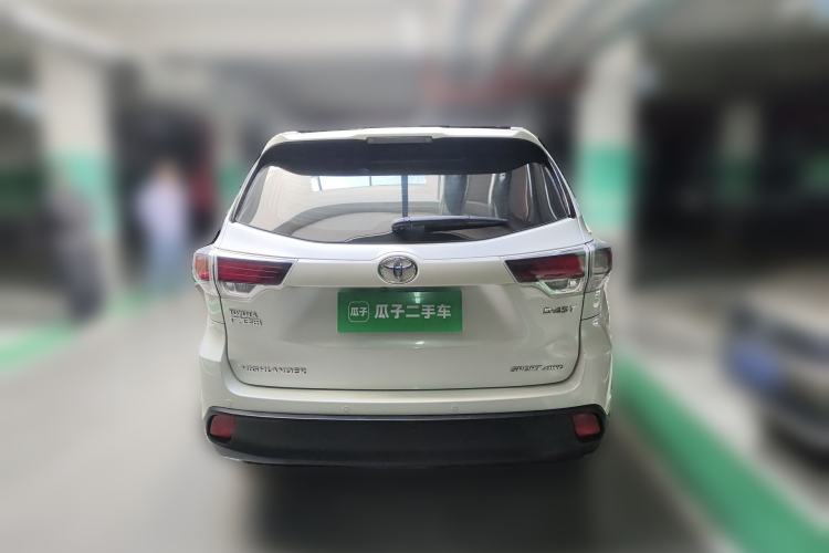 Used Toyota Highlander 2017 2.0T Four-Wheel Drive Luxury Navigation Version 7 Seats Rear