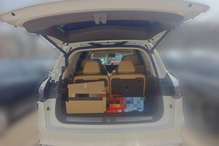 Used Hima AITO M8 2025 Extended-Range Max+ Version 53.4 kWh 6-Seater Edition Trunk