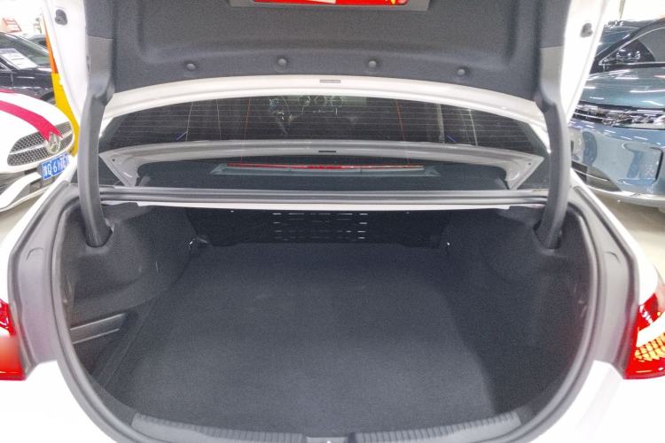 Used Mercedes-Benz C-Class New Energy 2025 C 350 eL Trunk