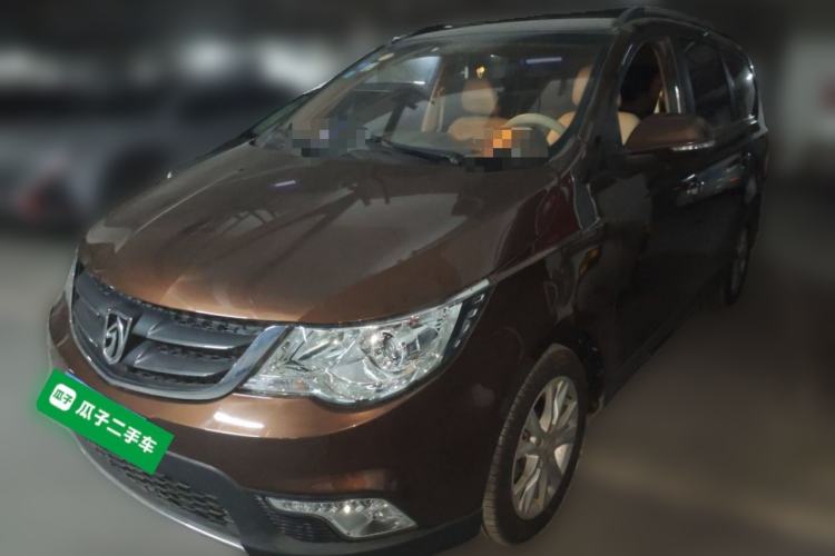Used Baojun 730 2014 1.5L manual Comfort ESP version 7 seats