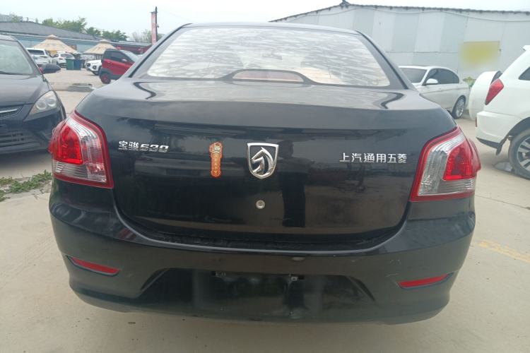 Used Baojun 630 2014 1.5L manual standard version Rear