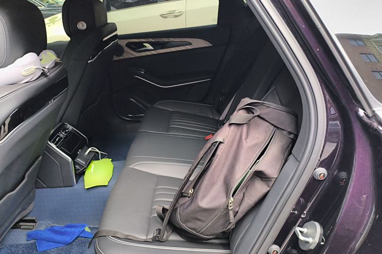 Used Hongqi H9 2023 2.0T Smart Connect Flagship Edition
