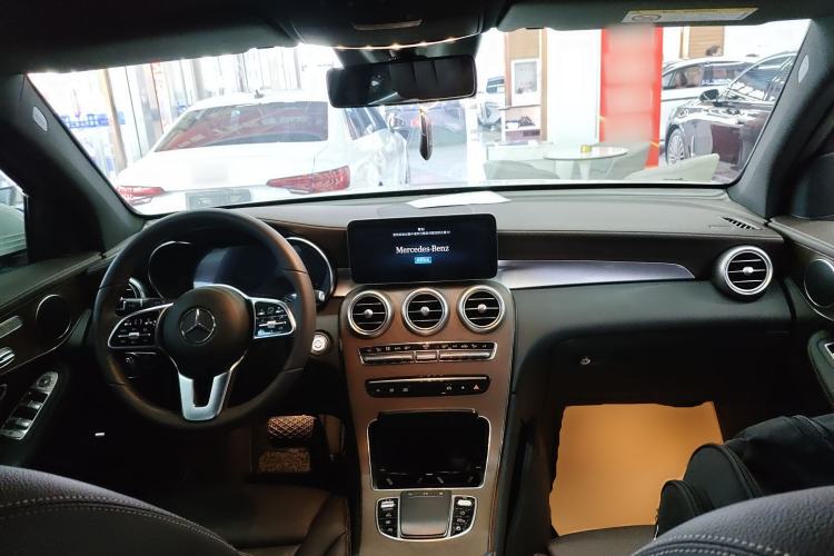 Used Mercedes-Benz GLC 2022 GLC 300 L 4MATIC Dynamic Edition Prestige Model
