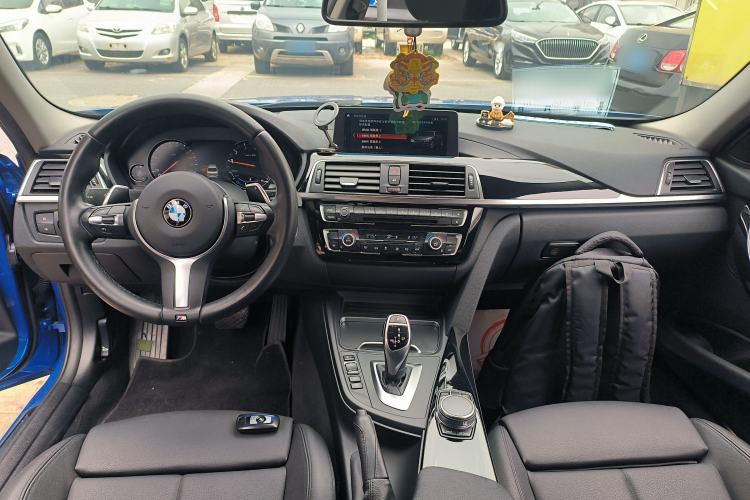 Used BMW 3 Series 2018 320Li Leading Model M Sport Package Center Console