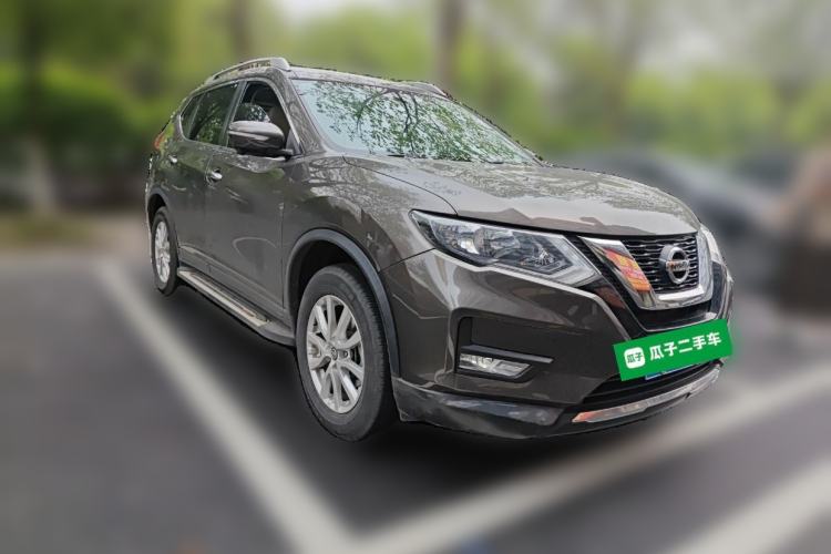 Used Nissan X-Trail 2019 2.0L CVT Comfort Edition 2WD Front Right 45 Deg