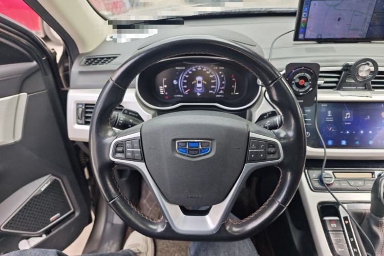 Used Geely Auto Emgrand X7 Sport 2018 1.8TD Automatic Two-Wheel Drive ZhiZun Model with 4G Connectivity
