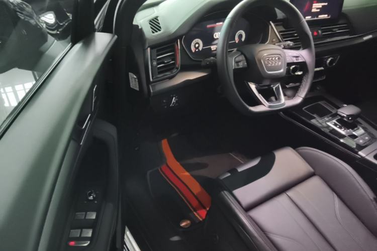 Used Audi Q5L 2023 40T Luxury Dynamic Model
