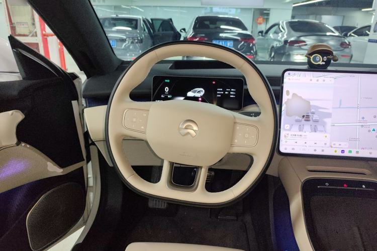 Used Nio ET5T 2025 75 kWh Touring Steering Wheel