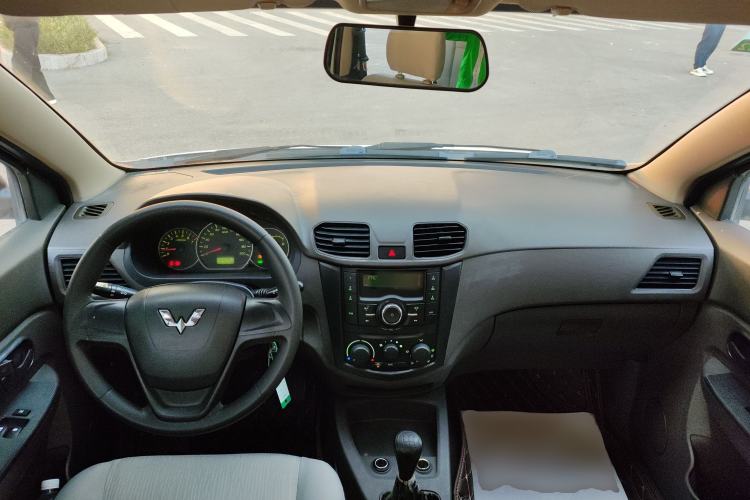 Used Wuling Hongguang 2020 1.2L S Base Model China VI LSI
