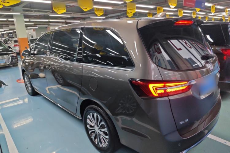 Used Buick GL8 2023 Land Executive Class Smart Enjoyment Model
