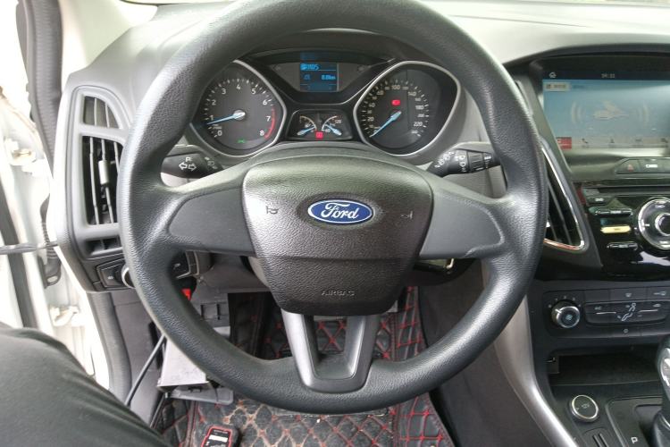 Used Ford Focus 2017 Hatchback 1.6L Automatic Comfort Plus SmartDrive Edition
