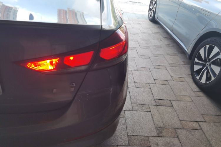 Used Hyundai Elantra (6th Generation / Lingdong) 2018 1.4T Dual-Clutch Xuan Dong · Dynamic Edition Exterior 6