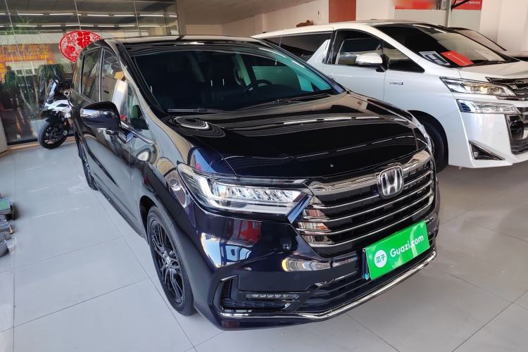 Used Honda Odyssey 2024 2.0L eHEV Sharp·Luxury Edition Front Right 45 Deg