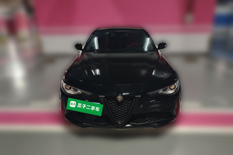 Used Alfa Romeo Giulia 2021 2.0T 280HP Luxury Edition Front