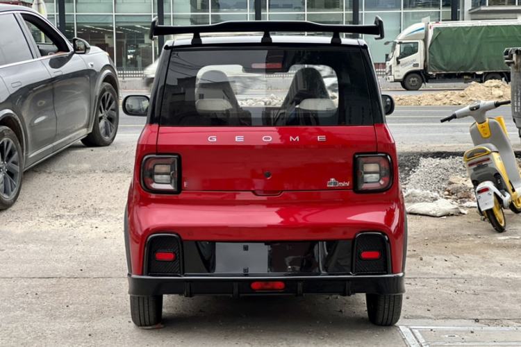 Used Geely Galaxy Panda 2025 Model 210km Panda Kart Piggy Hero Limited Edition
