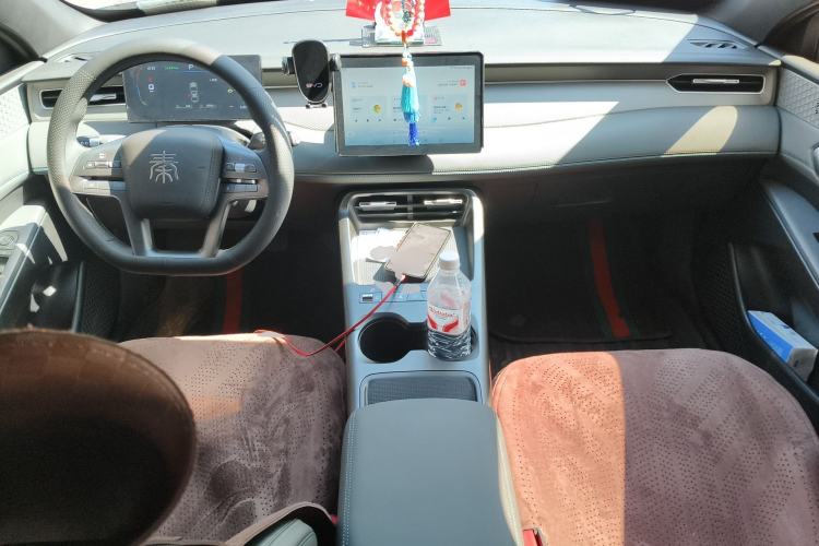 Used BYD Qin PLUS  Center Console