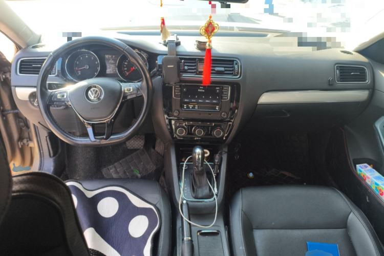 Used Volkswagen Sagitar 2017 1.6L Automatic Comfort Model
