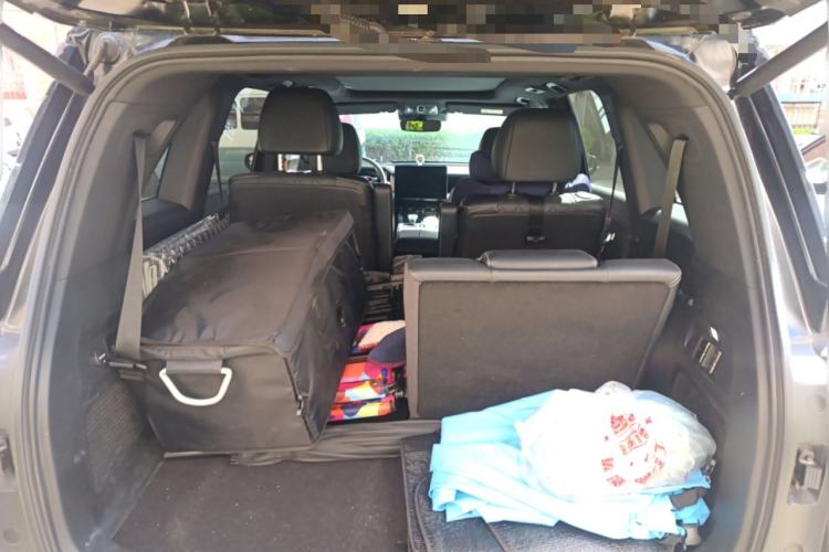 Used GAC Trumpchi GS8 2022 Dual-Engine Series 2.0TM Four-Wheel Drive Prestige Edition (6 Seats) Trunk