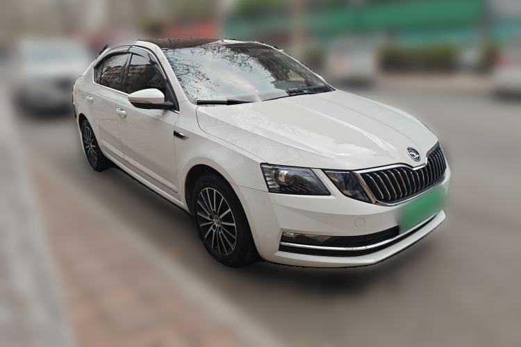 Used Skoda Octavia 2019 1.5L Automatic Smart Drive Luxury Edition China VI Standard

