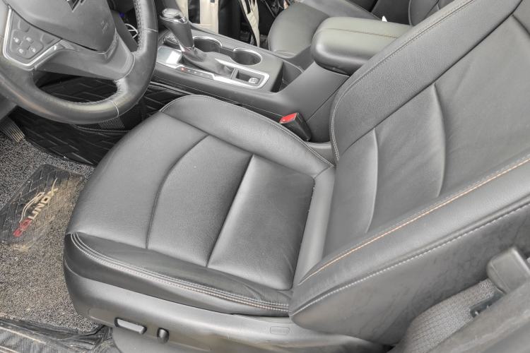 Used Chevrolet Equinox 2019 535T Automatic YuJie Edition China V Standard Left Front Seat