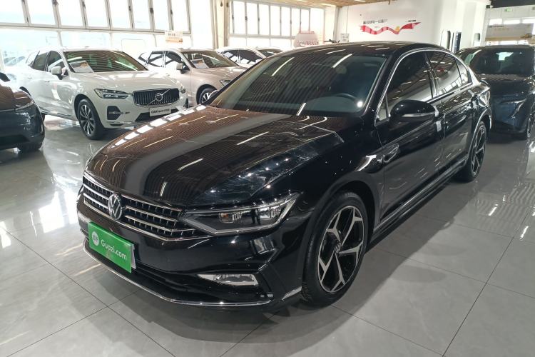 Used Volkswagen Magotan 2023 2 Million Units Limited Edition 330TSI DSG Leading Version