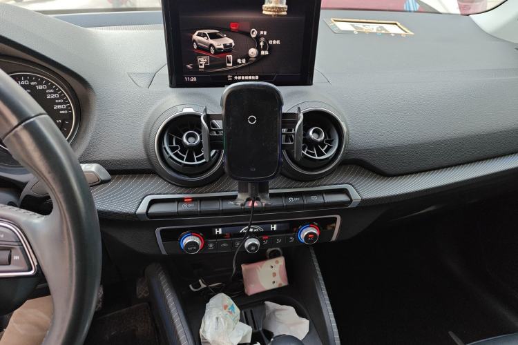 Used Audi Q2L 2020 35 TFSI Fashionable and Elegant Model Audio And AC Panel