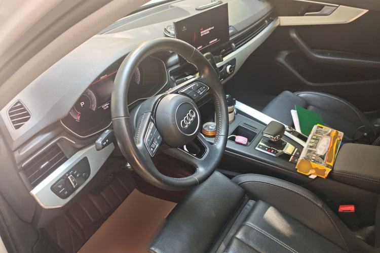 Used Audi A4L 2020 40 TFSI Fashion Dynamic Model Steering Wheel