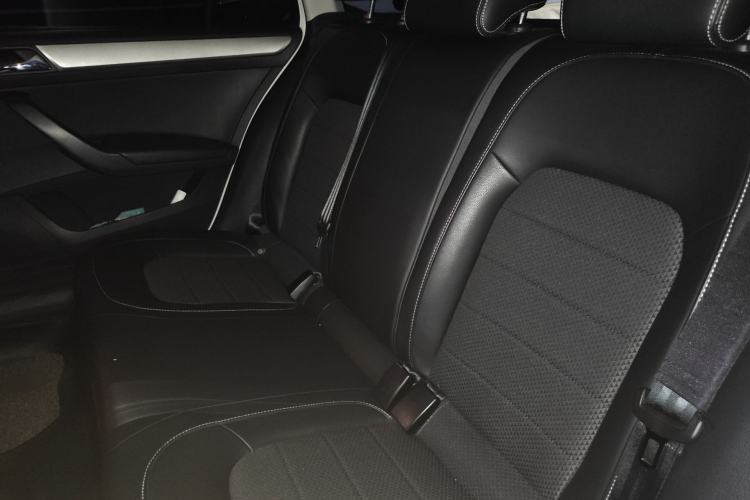 Used Skoda Rapid Spaceback 2016 1.6L Manual Trend Edition
