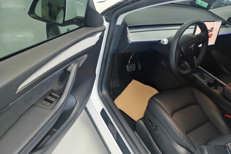 Used Tesla Model Y 2024 Rear-Wheel-Drive Version