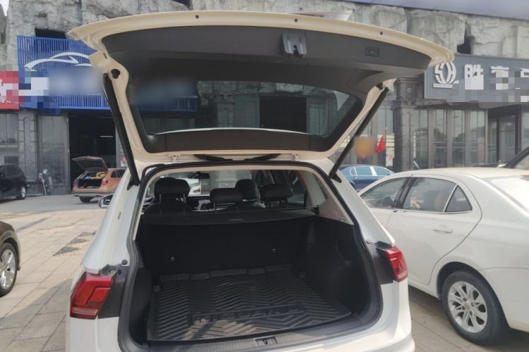 Used Volkswagen Tiguan L 2022 330TSI Automatic Two-Wheel Drive Smart Edition