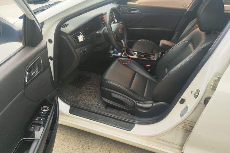 Used Hyundai Mistra 2014 1.8L Automatic Smart GLS Driver Seat