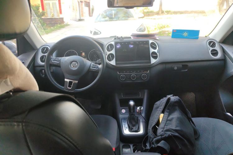 Used Volkswagen Tiguan 2015 1.8TSI Automatic Two-Wheel Drive Luxury Model Center Console