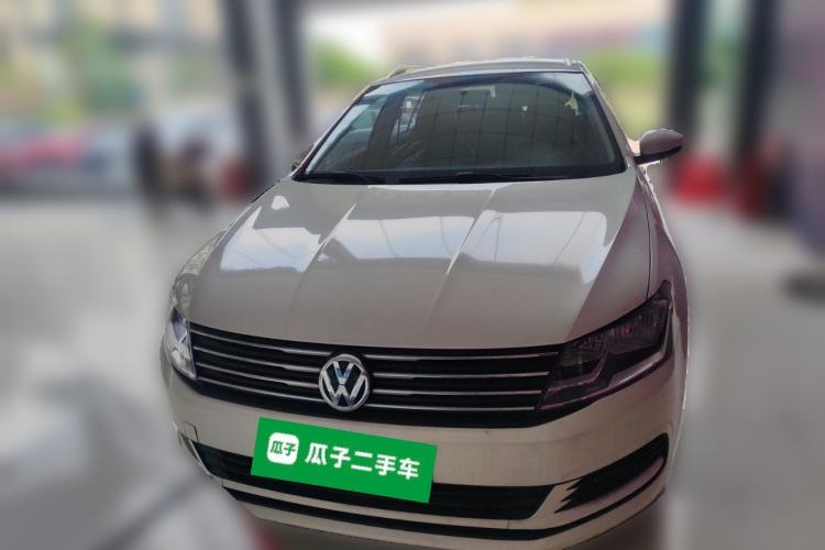 Used Volkswagen Gran Lavida 2015 1.6L Automatic Fashion Edition Front