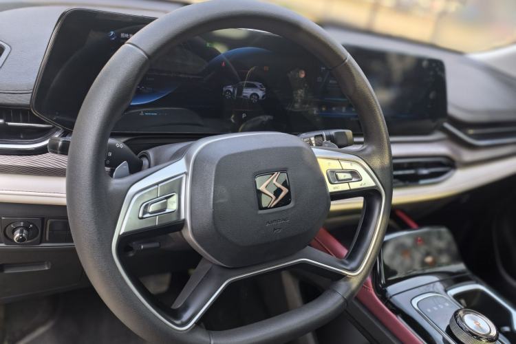 Used SOL QX 2022 300T DCT Moon Exploration Edition