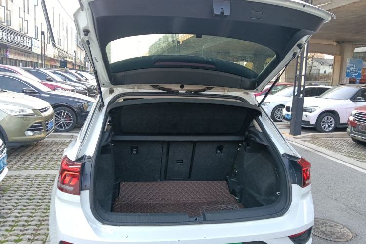 Used Volkswagen T-ROC 2021 280TSI DSG Two-Wheel Drive Elite Connect Edition