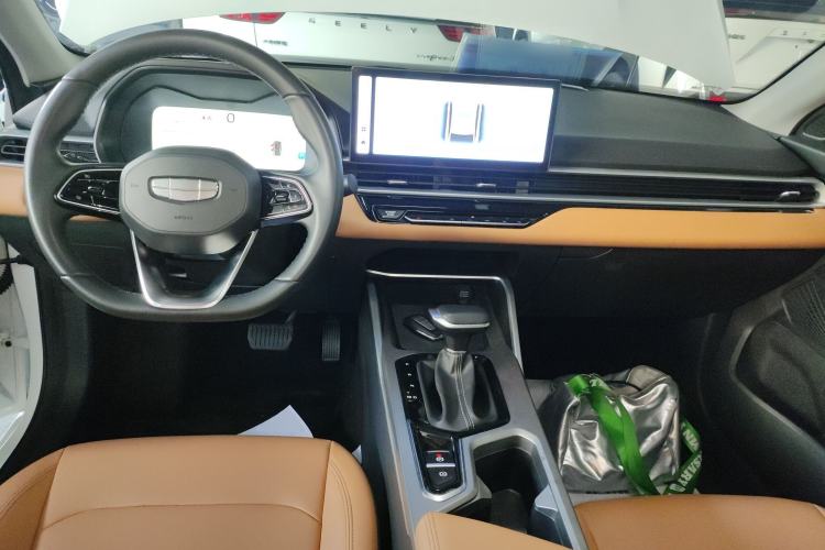 Used Geely Auto Emgrand 2025 4th Generation 1.5L CVT Flagship Version
