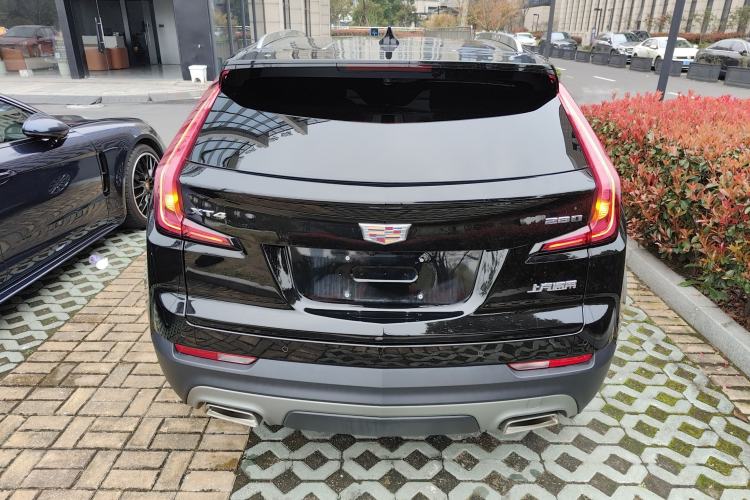 Used Cadillac XT4 2021 28T Two-Wheel Drive Leading Version
