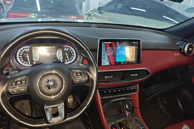 Used MG HS 2018 30T Automatic 2WD Trophy Hormone-Driven Edition China V Standard Center Console