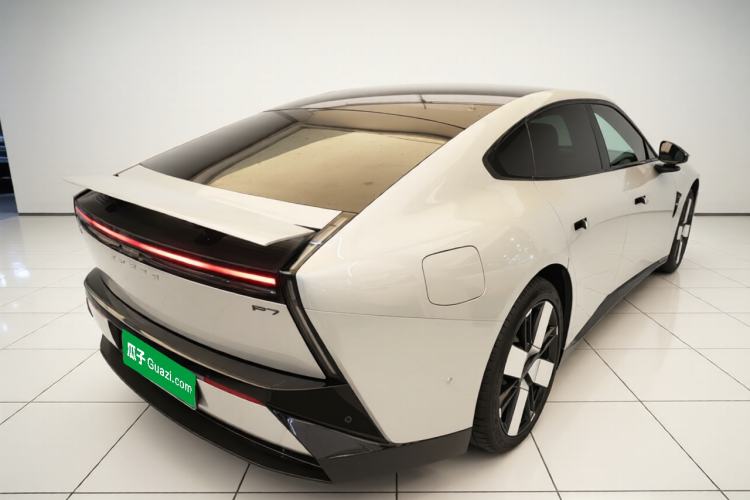 Used XPeng P7 2025 Model—750 All-Wheel-Drive High-Performance Ultra Rear Right 45 Deg