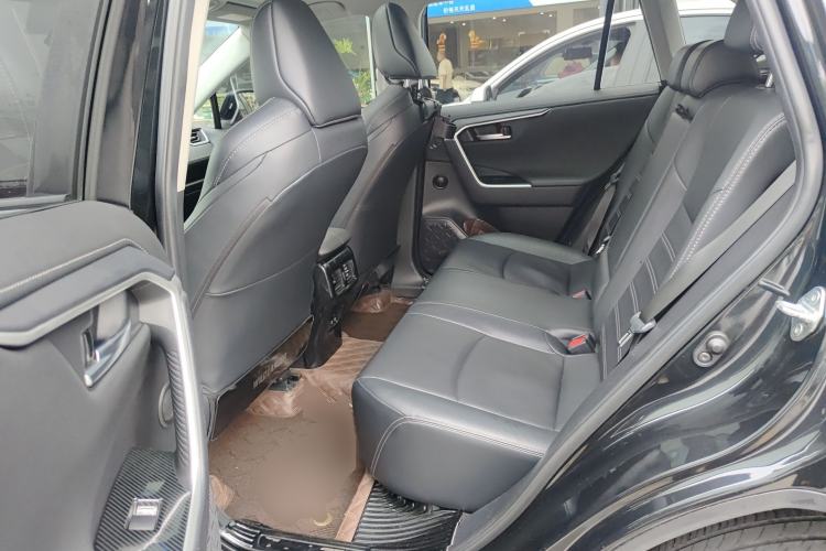 Used Toyota Wildlander 2021 2.0L CVT 4x4 Luxury Edition Left Rear Seat