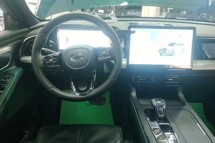Used GAC Trumpchi ES9 2024 PHEV with 143 km Max Steering Wheel