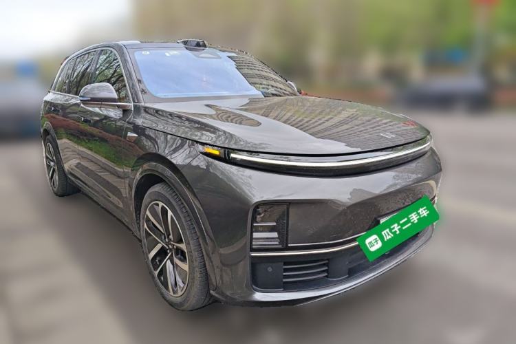 Used Li Auto L7 2023 Max model Front Right 45 Deg