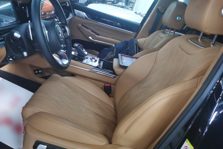 Used Tank 500 New Energy 2024 Hi4-T Left Front Seat