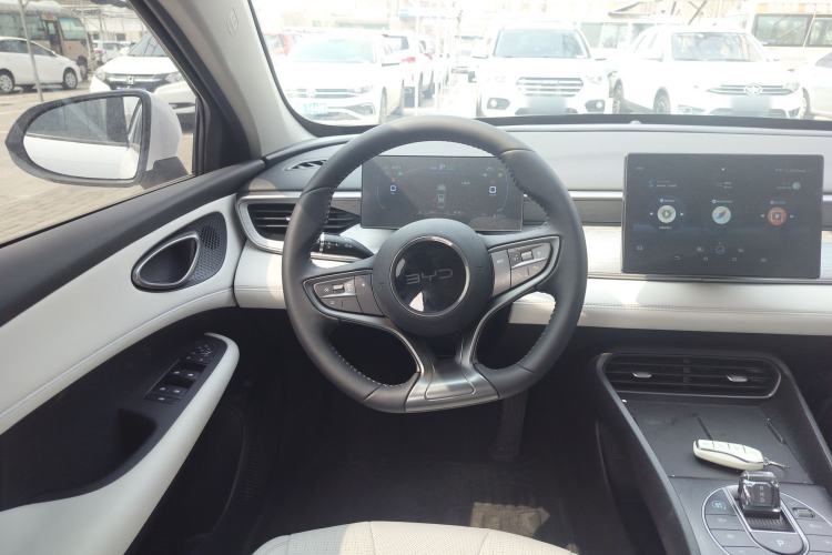 Used BYD Seal 05 DM-i 2025 DM-i Smart Drive 55KM Luxury Model Steering Wheel