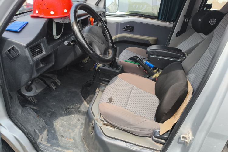 Used Wuling Zhiguang 2015 1.2L Practical LS-I Model
