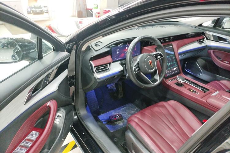 Used Hongqi H5 2025 2.0T Automatic Flag Edition – 500 000 Units Commemorative Version